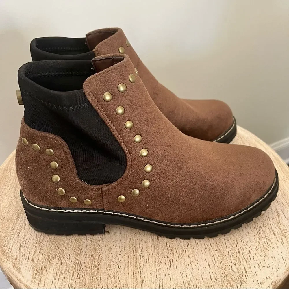 Seven For All Mankind Romanoff Waterproof Ankle Boot Brown with Studs NWOB‎